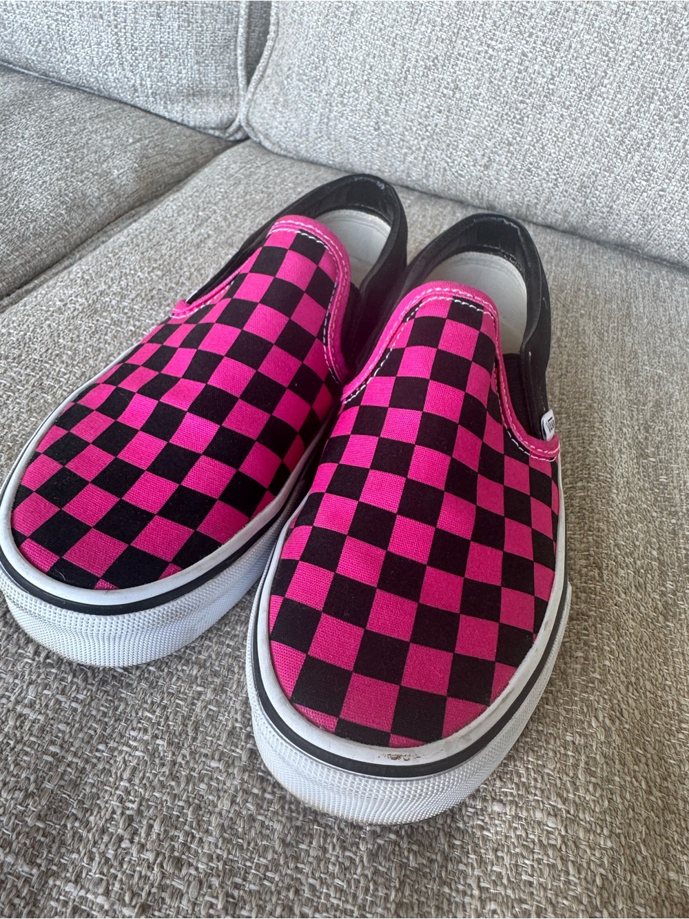 Hot pink & black vans slip ons. Women’s size 7. Men’s 5.5.
